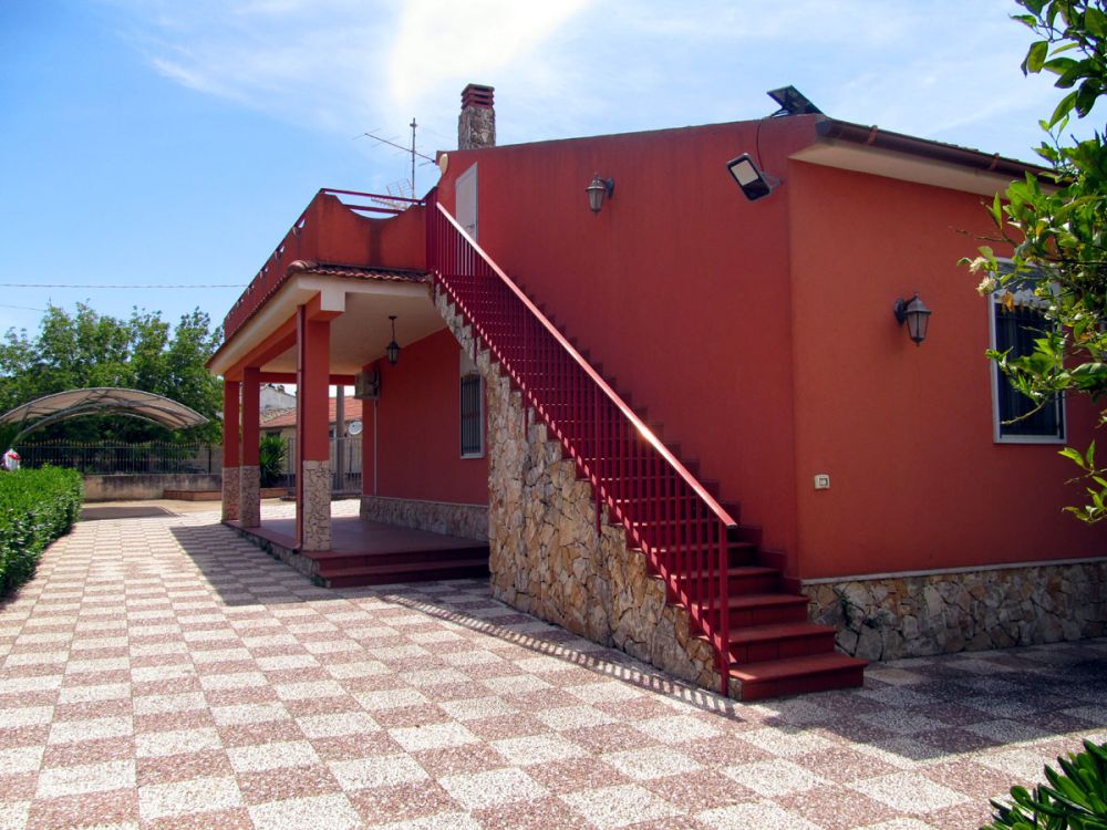 Villetta Century - Parte esterna della casa in campagna a Chiaramonte Gulfi